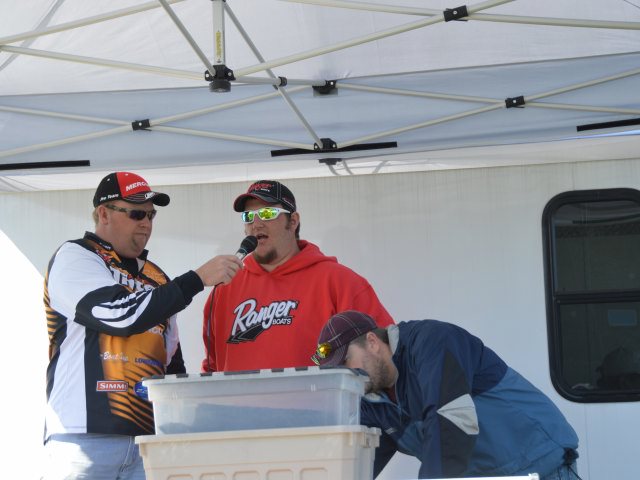 EE738713-117D-4047-BA5B-CE1F6D2926A3