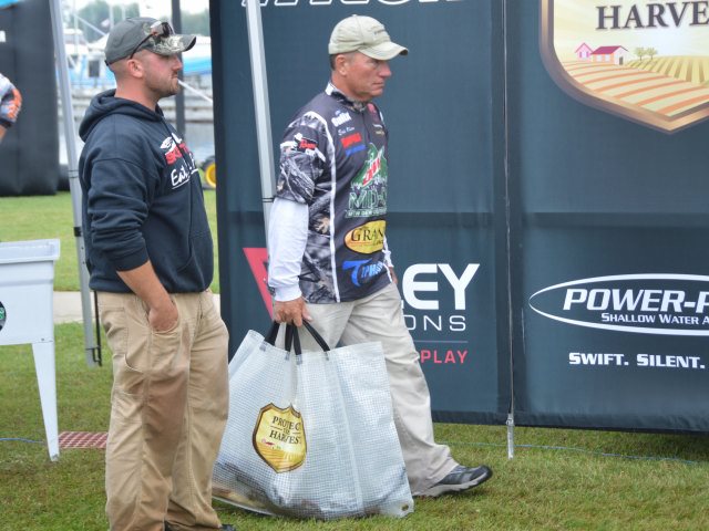 EE960B22-75AB-4EC1-A4E9-319504CB3F26