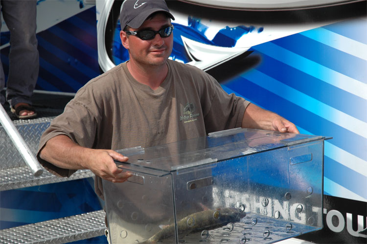 EED91E12-9E78-4307-A0C2-A14115E079CC