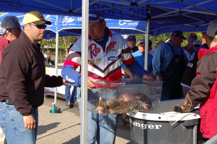 EEDD5740-F794-4E8A-A6A9-E1839000D348