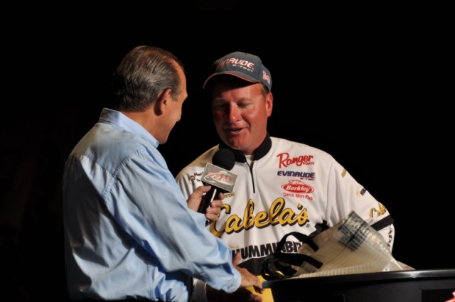 EEF0FCEE-1F9F-48DB-ADA9-3B0B024DBC7F