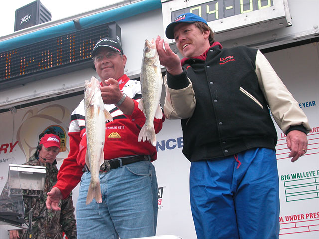 EEFC3320-F966-49D4-8AD1-CE78E845AE07