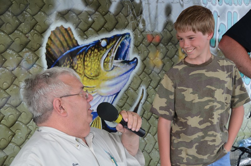 EF0CCD5B-24B3-405B-8D58-405D1639B8F8