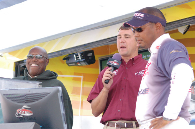 EF38EAA4-7124-44AC-9BBB-3814FDEB9541