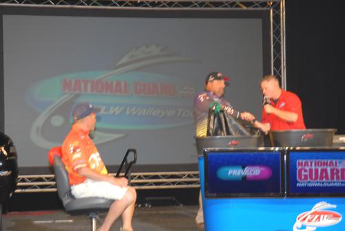 EF6AF145-1640-44F7-A0CD-4F1BFA3686C6