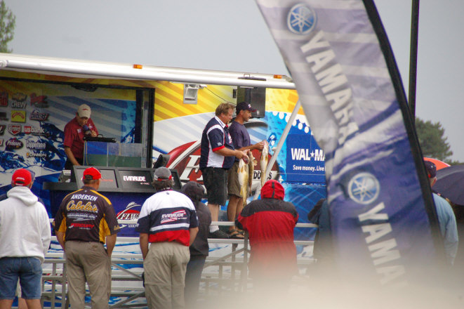 EF845B91-92E3-4019-885F-E3EAAFFD9938