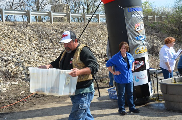 EF991F26-969C-47BE-A58B-F3B02233C86A