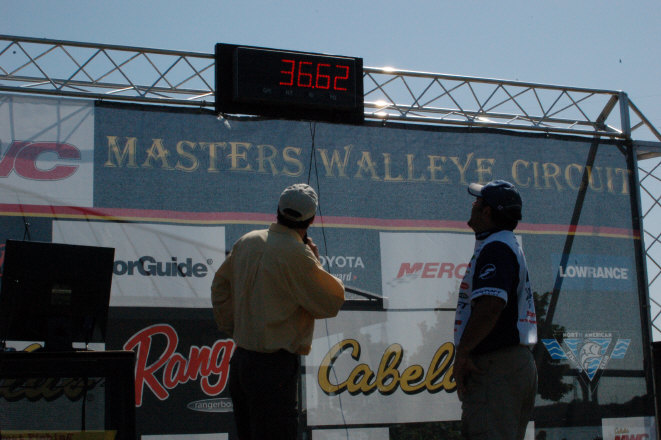 EFBF4E6F-A4C3-443F-970A-92B86A286779