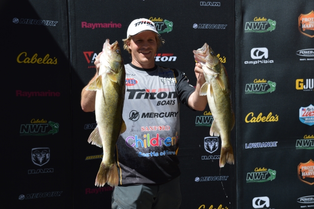 EFBFE8DF-B2C3-4868-9363-BF7622570C26