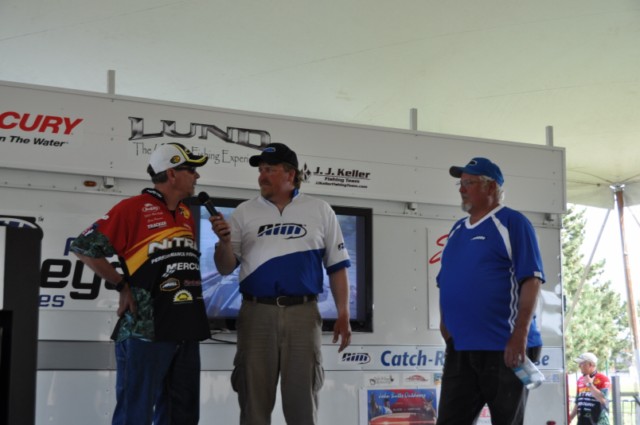 EFE46396-B92B-433C-AF13-D12467E050CC