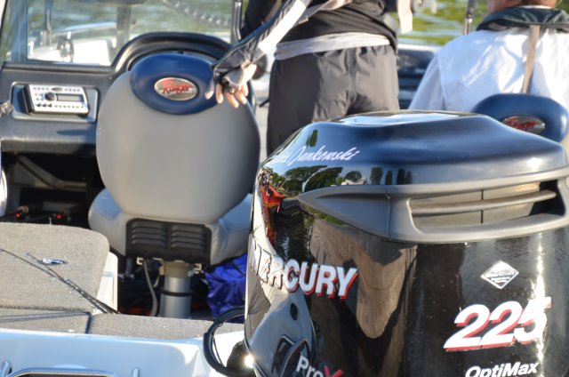 EFF18BC6-FB36-4B91-8B75-420460E2D23F