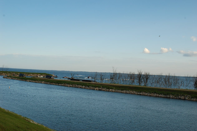 EFF668CC-76C1-418B-8BED-8DAEE4F571AA