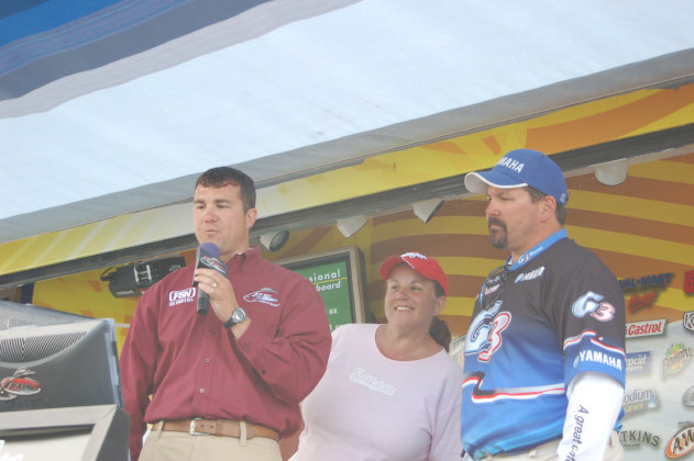 EFFA89FB-B8BA-43E2-A032-810C103C542F