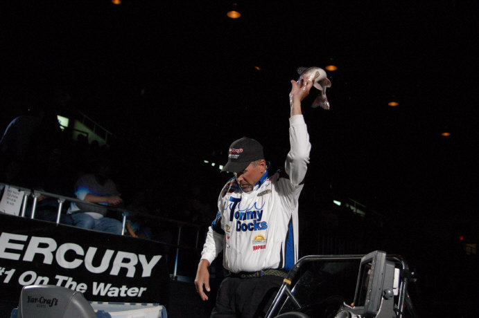 6DE34377-A8B5-4694-91E2-9B15E1201187