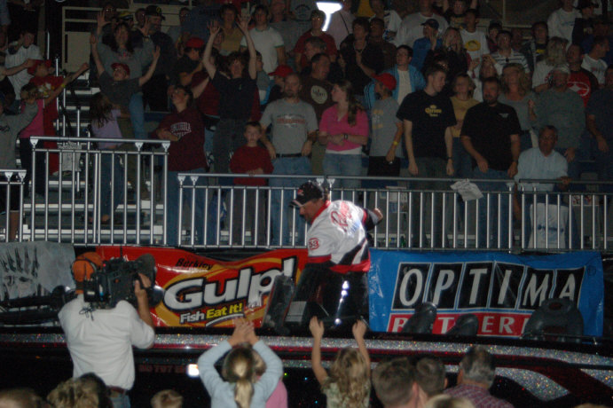 F00E0F13-1FBD-4EA8-851A-09CD49022273