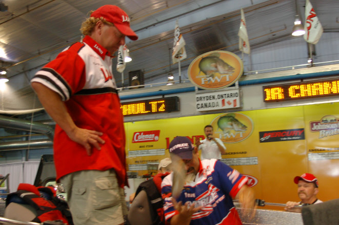 F02F67DE-FED5-4B52-BD8E-51C265BE5553