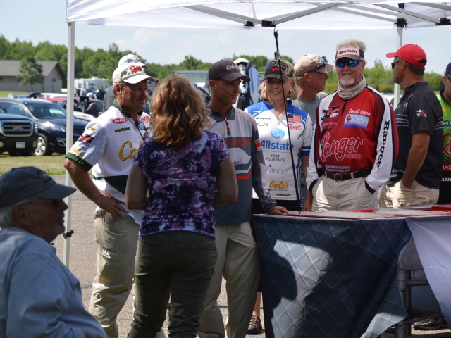 F043D381-DAFA-467D-A146-23281DC1EAA5