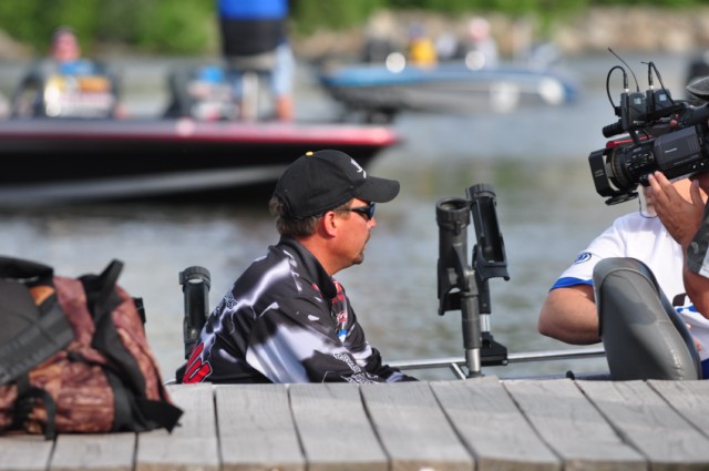 F06399AC-6A75-40AC-A76D-D6B2A88A41D1