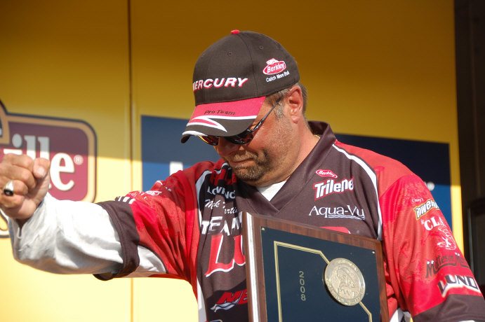 F0C62AF7-6C4E-421D-B037-F40B1FB5239D