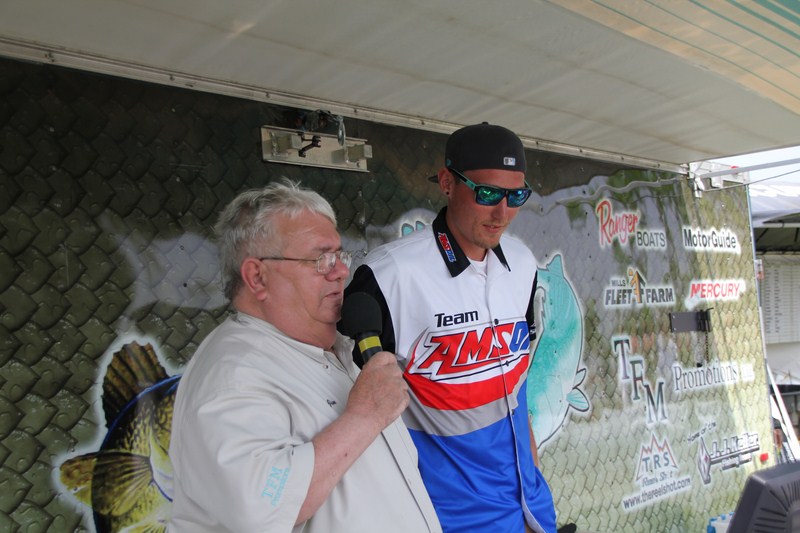 F0DC786B-81A6-4EB0-8241-5134B4543C64