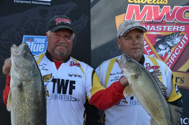 F0F9D700-6B97-40D9-9D8A-69C3ED04B11E