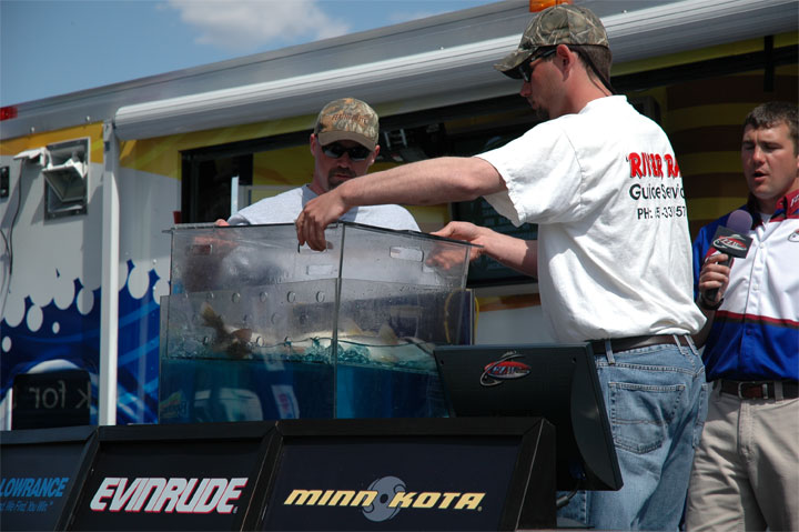 F0FA0FFD-70AC-4A7C-AD70-6B13FB6E41C5