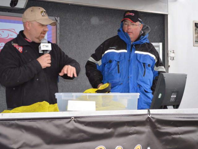 F13E5B2D-5C00-4C0A-A0DC-0DFAAFEF31DB