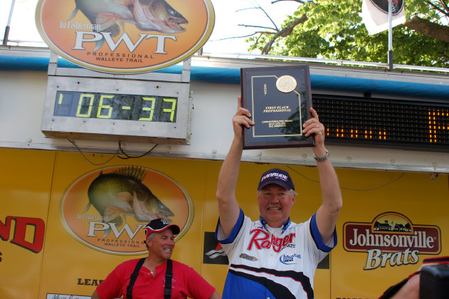 F1740FFF-70E5-4EEF-84A3-BD9C069BD50D