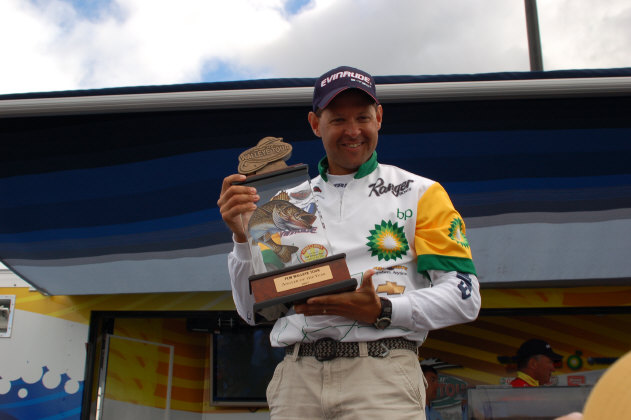 F1EC9BD9-FA0C-40AE-8A67-A155F284EBA1