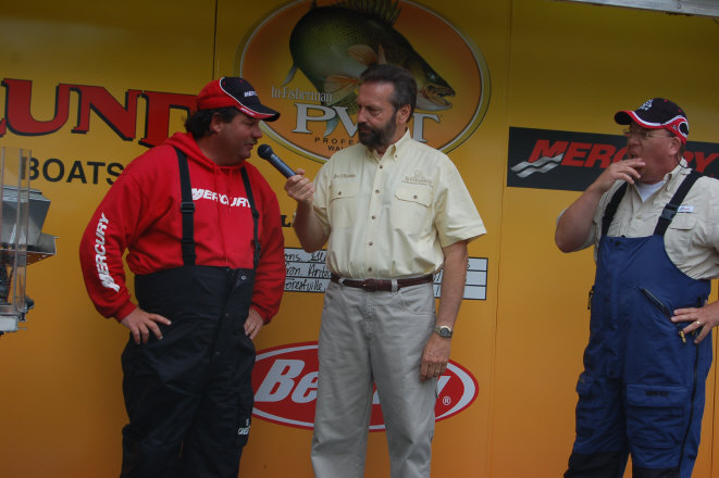 F1FA067A-DE94-4875-91D3-844016D14C7C