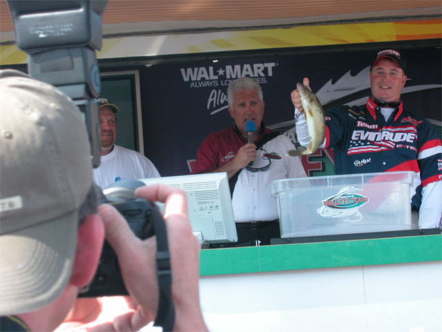 F2206AE8-F08F-46D1-AA40-F640D0E796AA