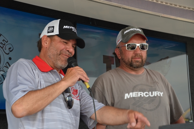 F228B894-C9D7-4876-B005-E974C0C62FBC