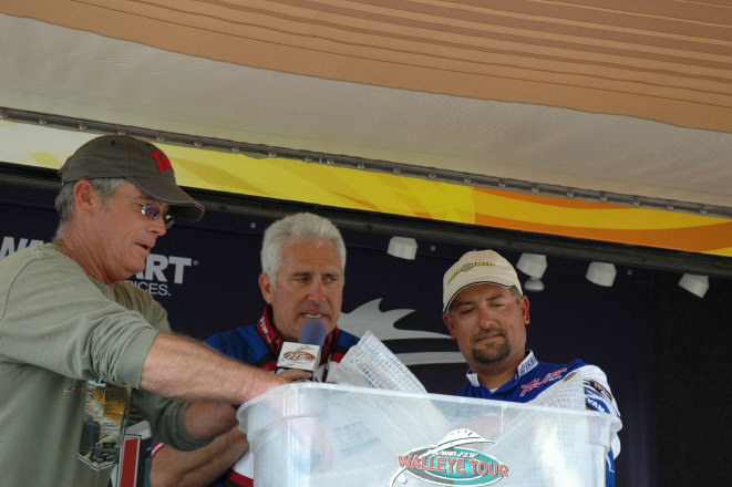 F251D596-36F2-4DB1-998A-A963137ECFEC