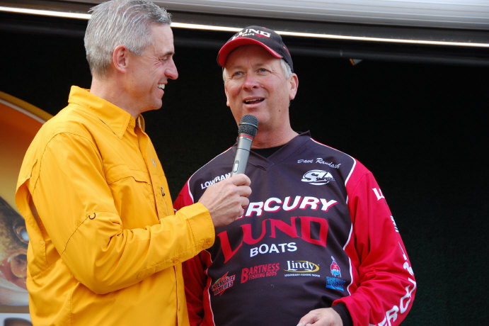 F3043114-FF3F-4F71-B291-71C1A06F84BD