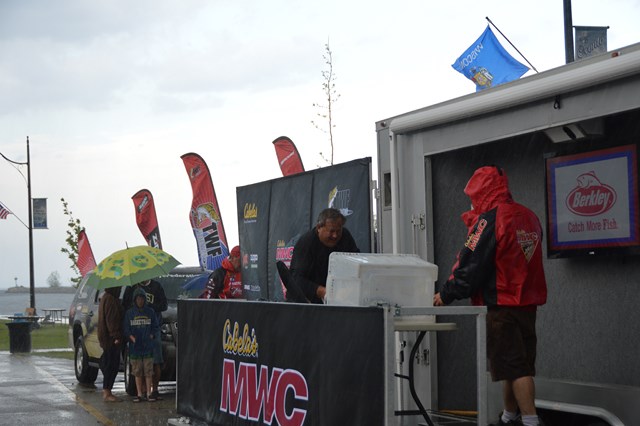 F35408BE-CEC1-4E18-A83B-17AE892CC32F