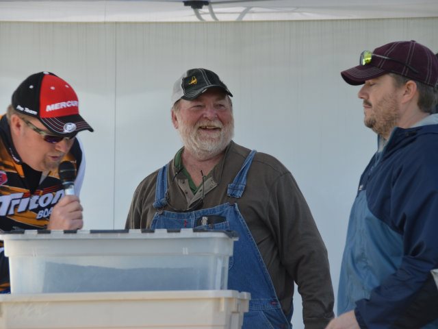 F4553E45-3175-4DE8-B41B-5CD1DECC1416