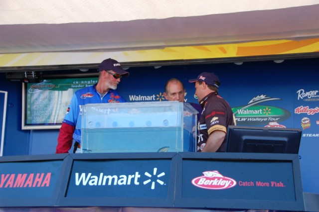 F4CDCA6F-1DC2-4C17-BEEB-A7470B884E48