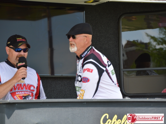 F509A8BB-A3A4-4880-AEFD-6F4E2AE84604