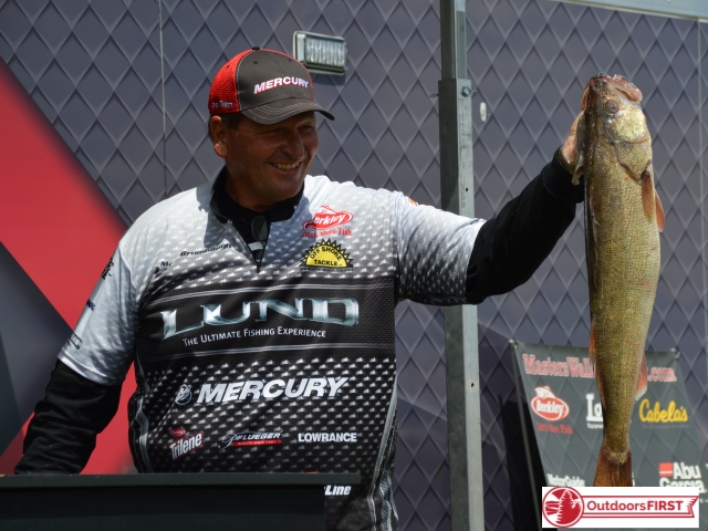 F50EDE74-C395-4307-930A-D12D7A244E2D