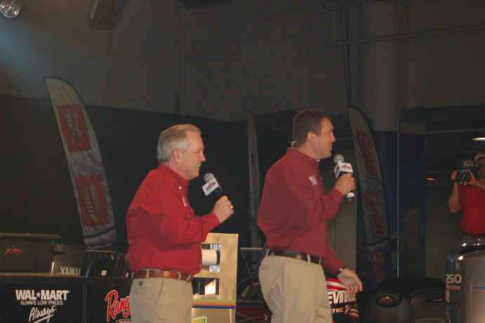 F5351C86-F28D-46E5-A7E7-FF11F452474D