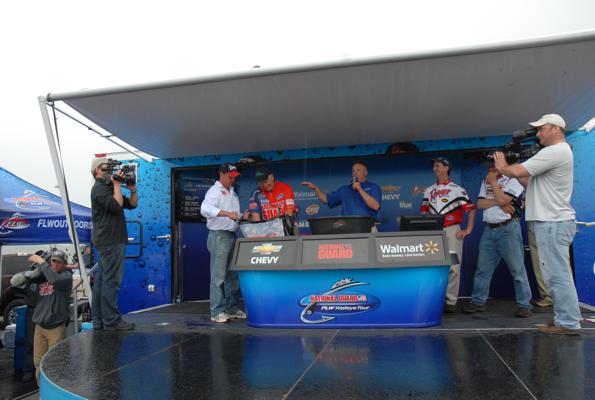 F550CB25-F555-49D3-87EA-1156FFC0AAFA