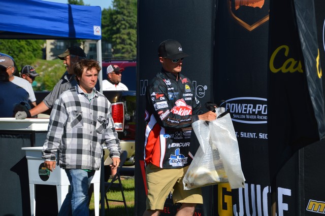 F55320EA-1EF6-433C-B0AE-190C43A8D2A2