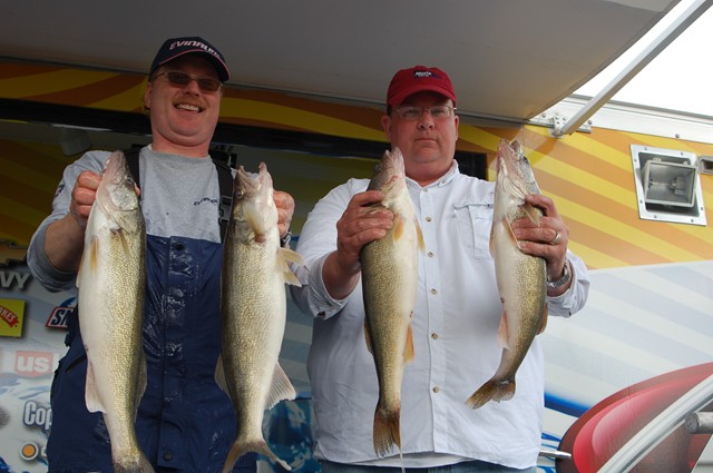 F558C213-4EA3-4023-8087-52C94F22A0E8