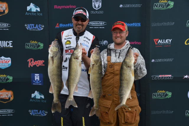 F55E6436-5EAD-40E7-9004-00E0D5A3A8D5