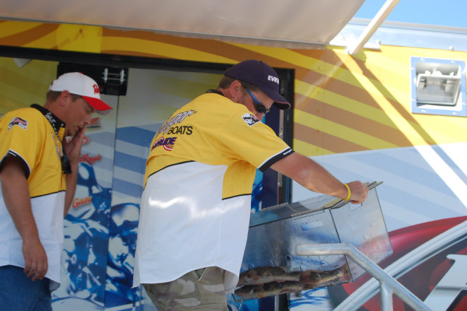 F563B706-9C30-467E-91EB-36344897BA29