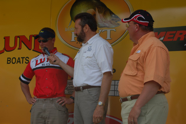 F599EE11-FD9F-4A66-A186-63C3160C8986