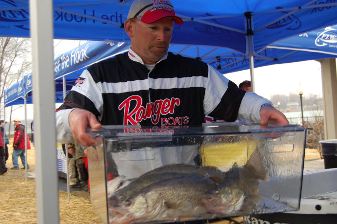 F5A8C6D0-DF4B-4923-B798-256F9583F0A4