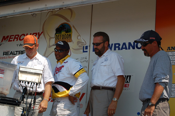 F5BCF148-AA07-467F-B8AD-21DD8B9A8CF5