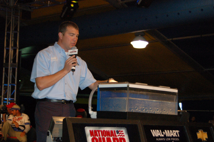 F5EA76DE-E51B-4AF0-BE91-EAC457949A82