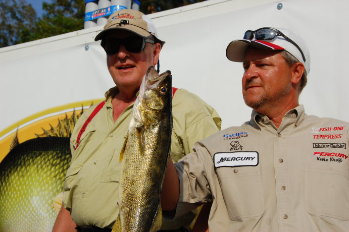 F5F1A8D0-4CF5-4C04-A508-002A0BFBF2FD